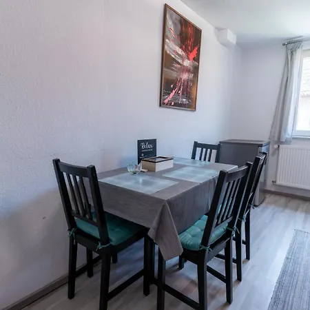 Διαμέρισμα Nette Altbauwohnung In Biebrich Βιζμπάντεν