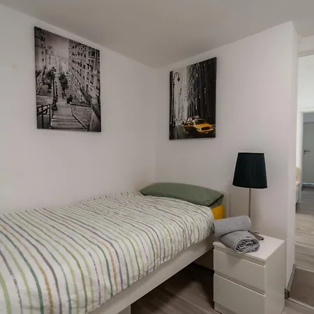 Διαμέρισμα Nette Altbauwohnung In Biebrich