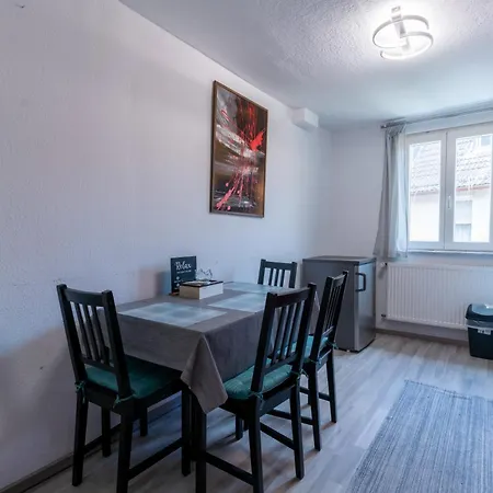 Διαμέρισμα Nette Altbauwohnung In Biebrich Βιζμπάντεν